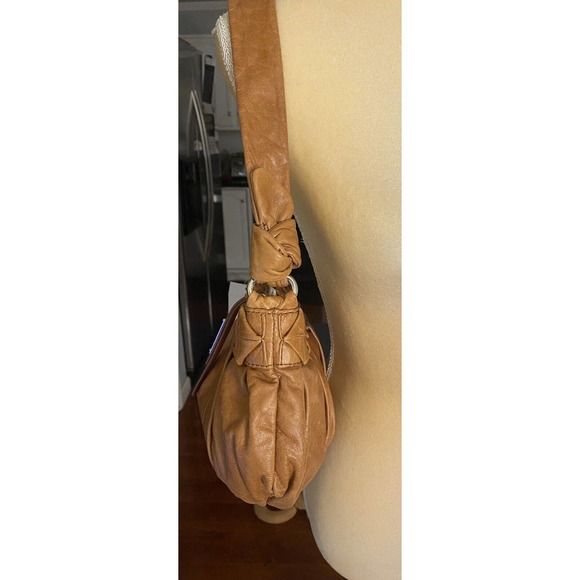NWT Elliot Luca Y2K Retro Hipster Leather Shoulder Bag with Zip Close in Cognac - Picture 15 of 15
